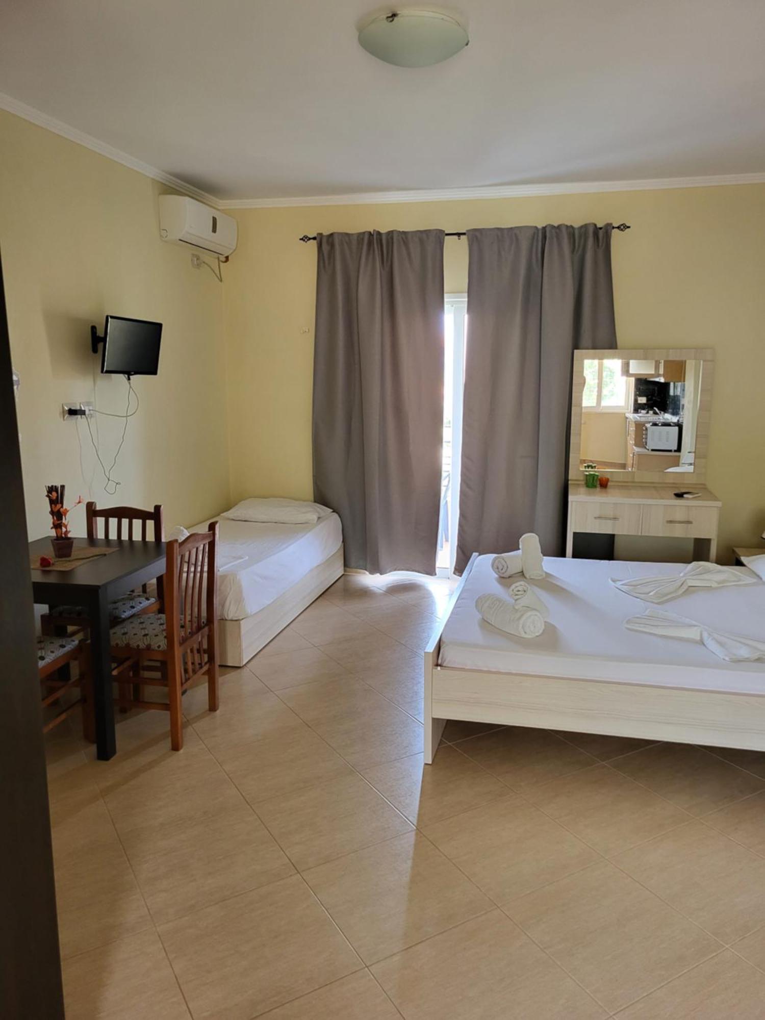 Apartments Jay Ksamil Luaran gambar